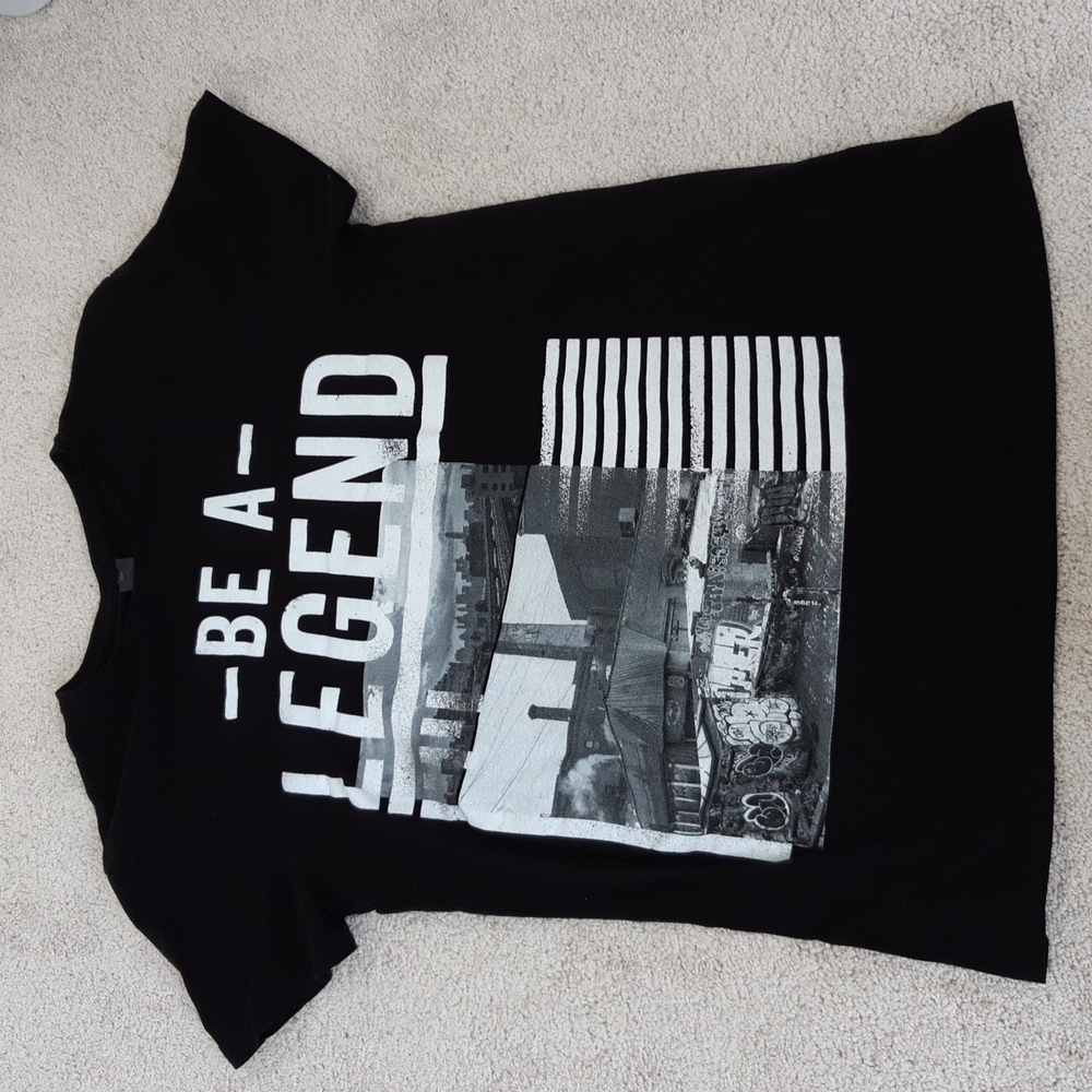 Urban Heritage - Be A Legend T Shirt